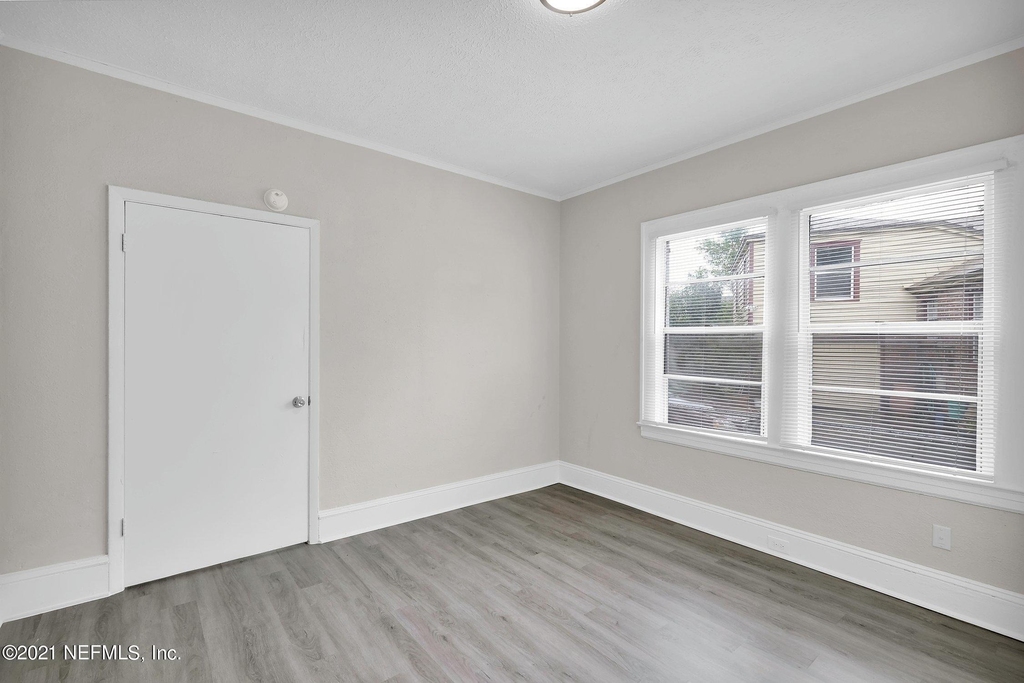 6418 Sapphire Drive - Photo 3