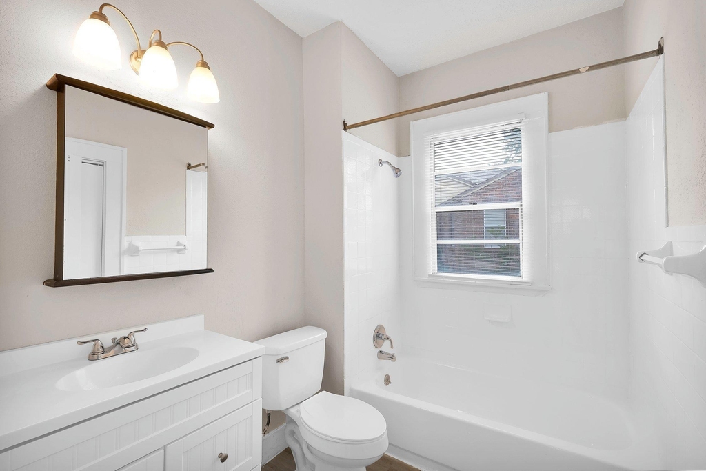 6418 Sapphire Drive - Photo 4