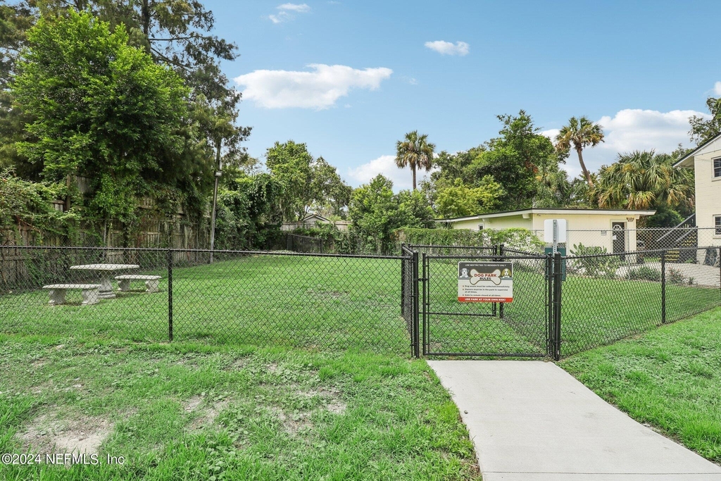 1900 Danese Court - Photo 9