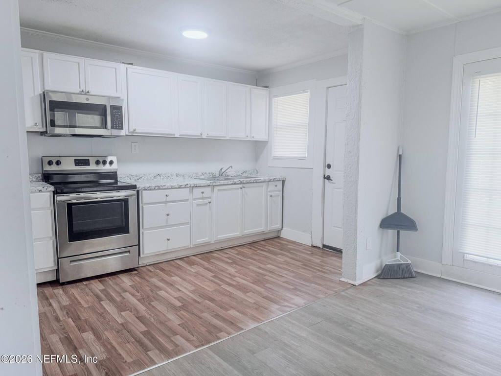 10728 Old Kings Road - Photo 3