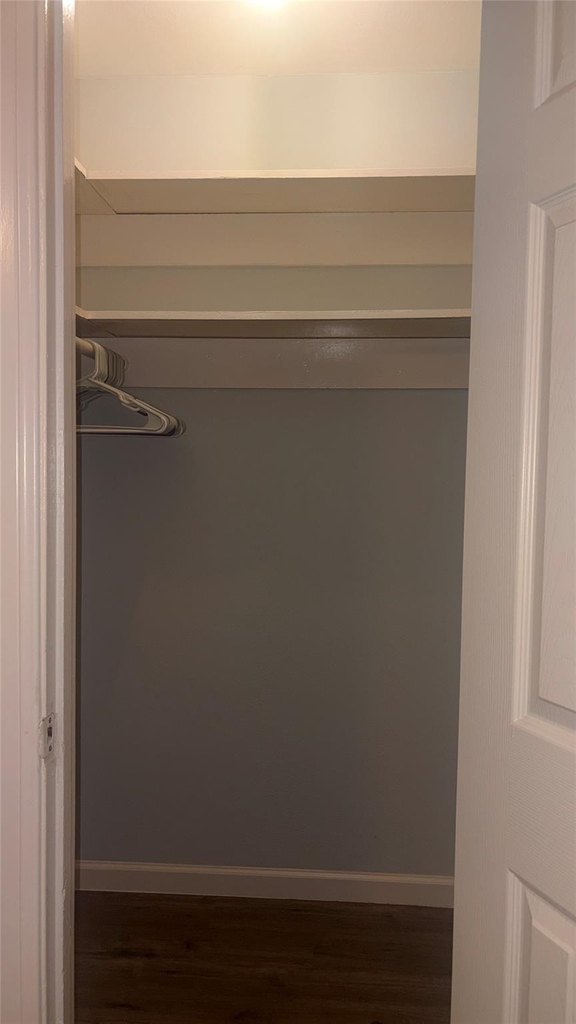 4624 Bell Street - Photo 6