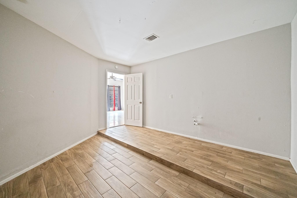 20115 Raingate Lane - Photo 17