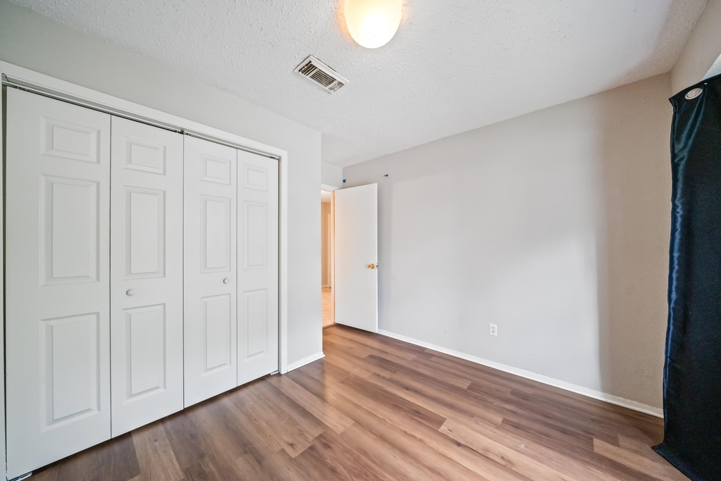 20115 Raingate Lane - Photo 12
