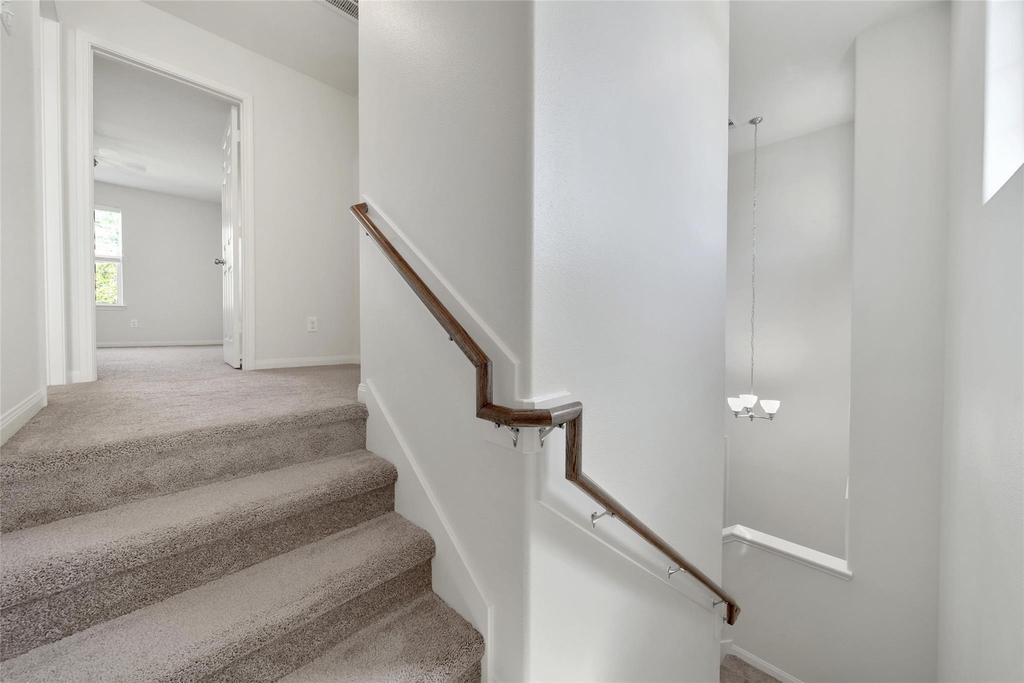 305 Crooked Pine Court - Photo 9