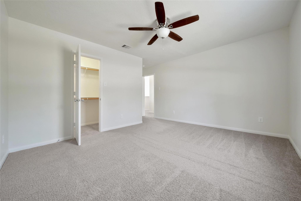 305 Crooked Pine Court - Photo 16