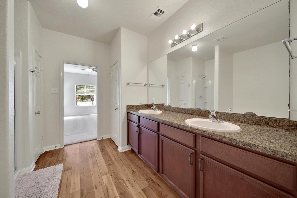305 Crooked Pine Court - Photo 3