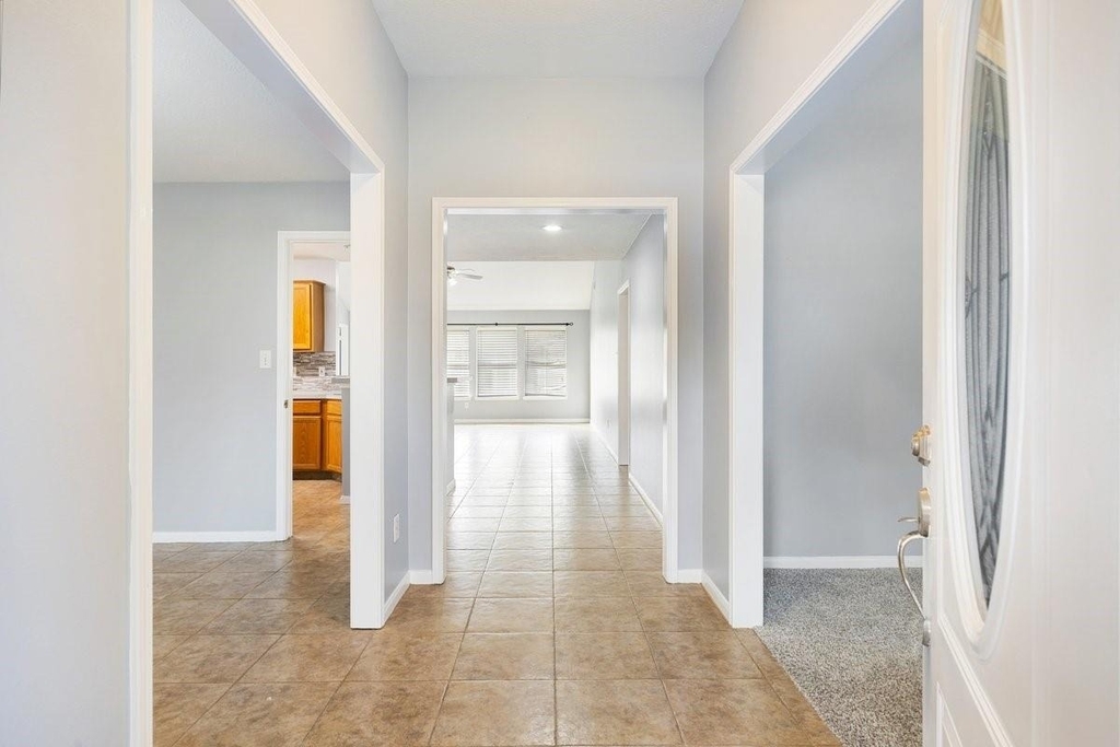 2922 Abbey Field Drive - Photo 2