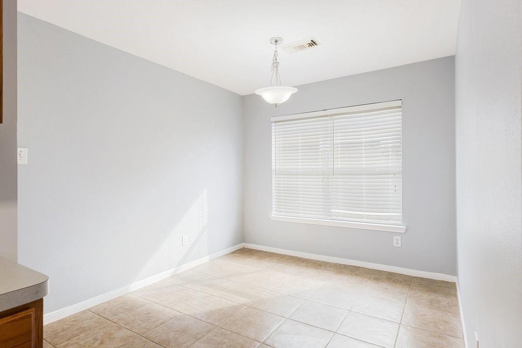 2922 Abbey Field Drive - Photo 6