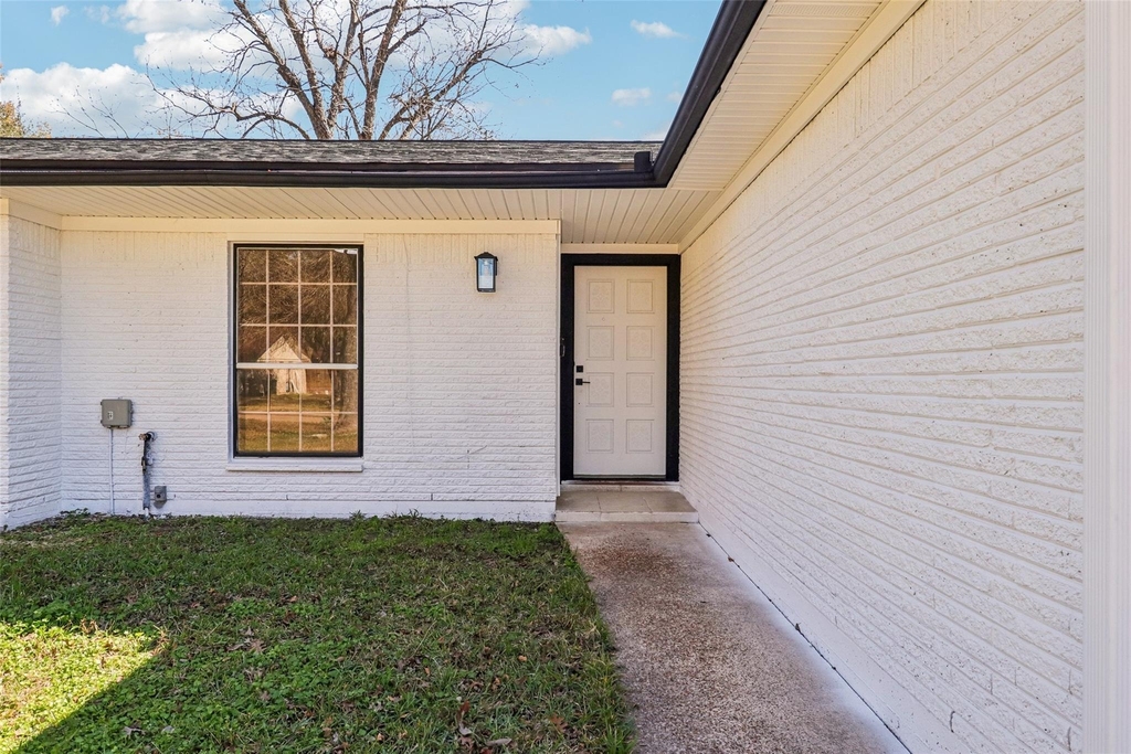 1307 Saddle Rock Drive - Photo 9