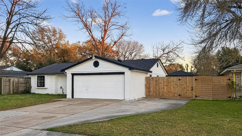 1307 Saddle Rock Drive - Photo 5