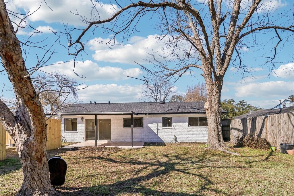 1307 Saddle Rock Drive - Photo 32