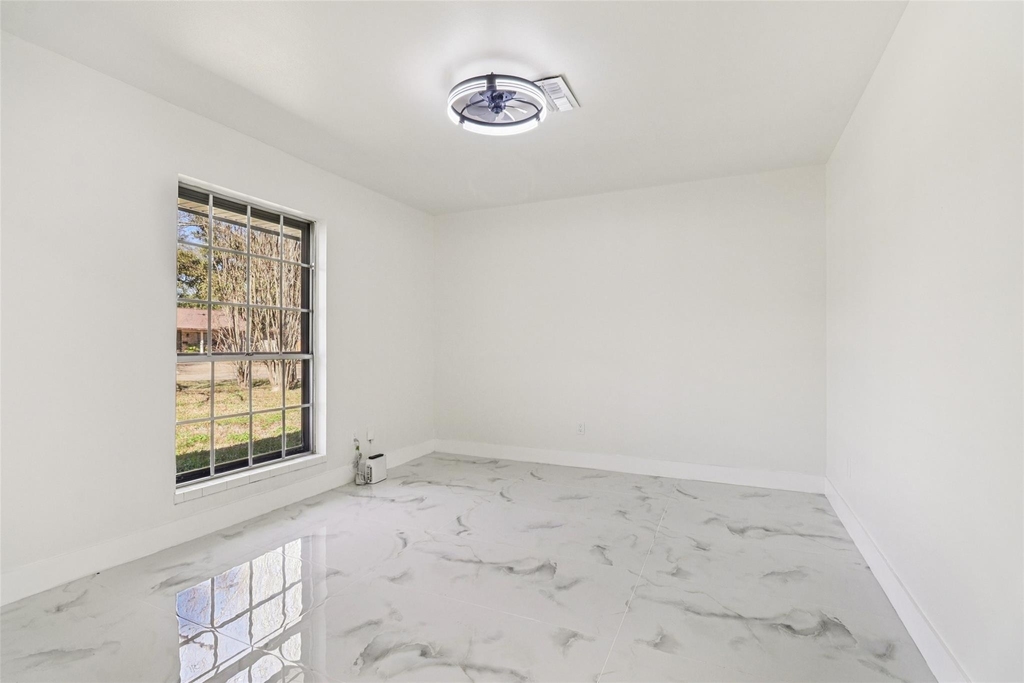 1307 Saddle Rock Drive - Photo 19