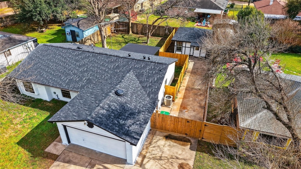 1307 Saddle Rock Drive - Photo 4