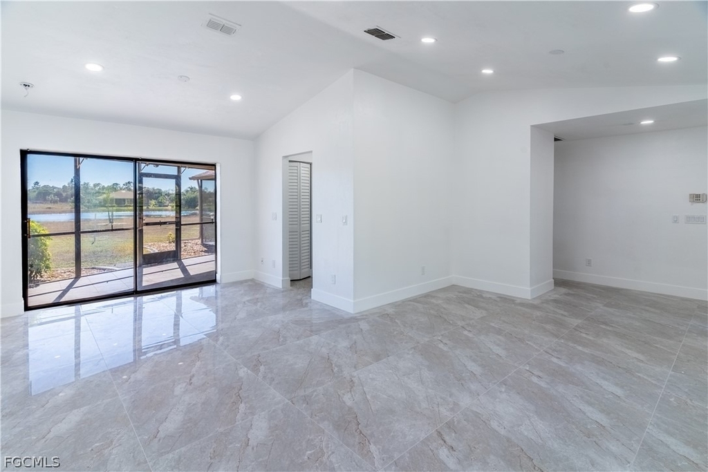 720 Chavers Street - Photo 6