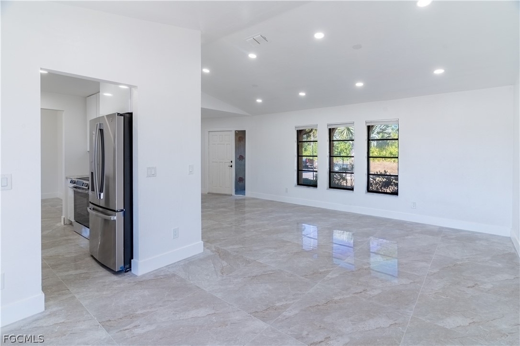720 Chavers Street - Photo 8