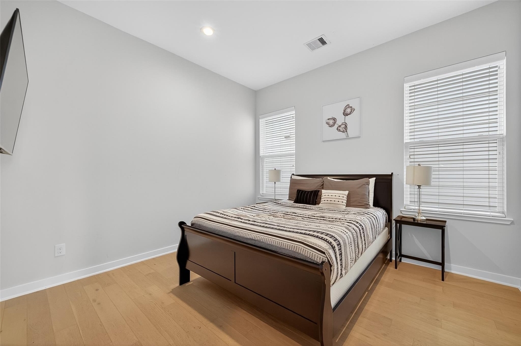 2617 Live Oak Street - Photo 18