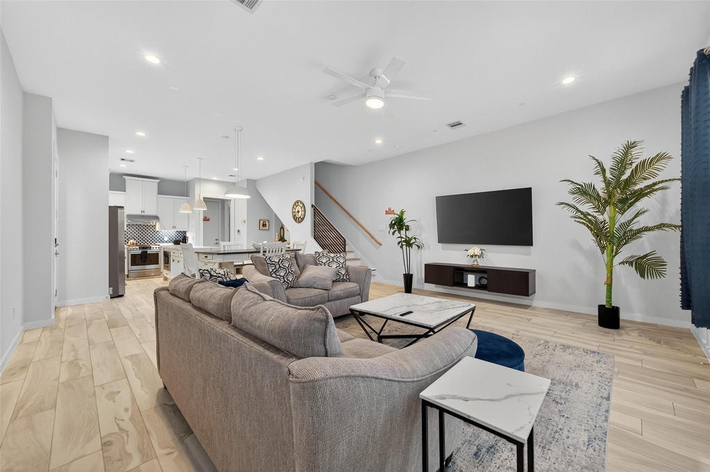 2617 Live Oak Street - Photo 4