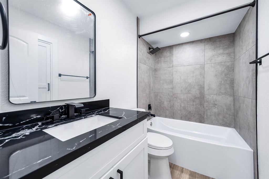 5532 Beverly Hill Street - Photo 6