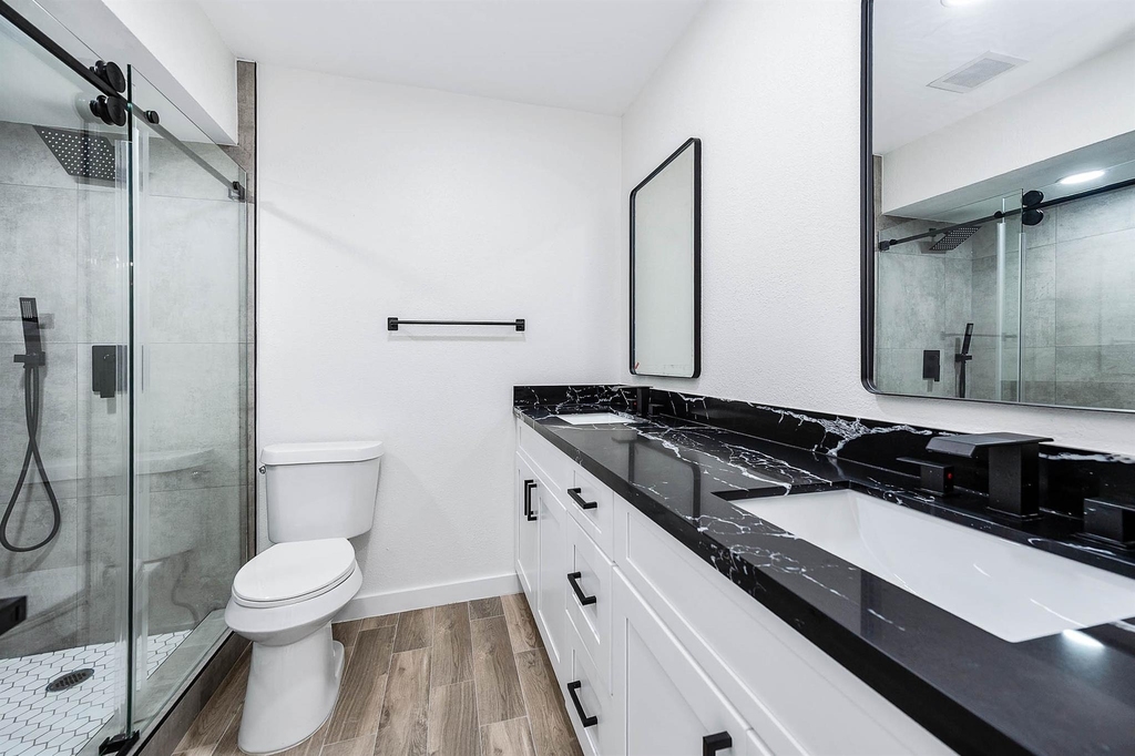 5532 Beverly Hill Street - Photo 9