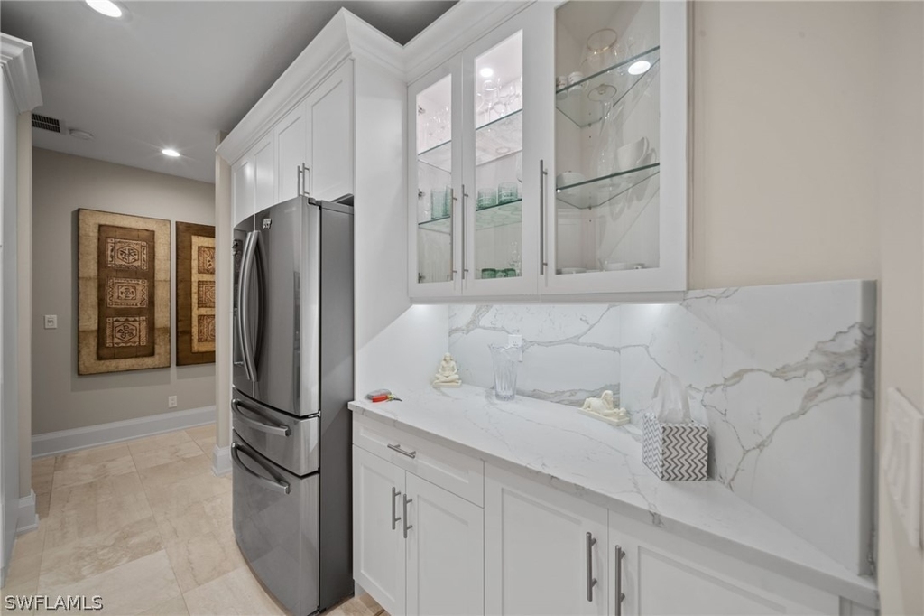 261 Colonade Circle - Photo 11