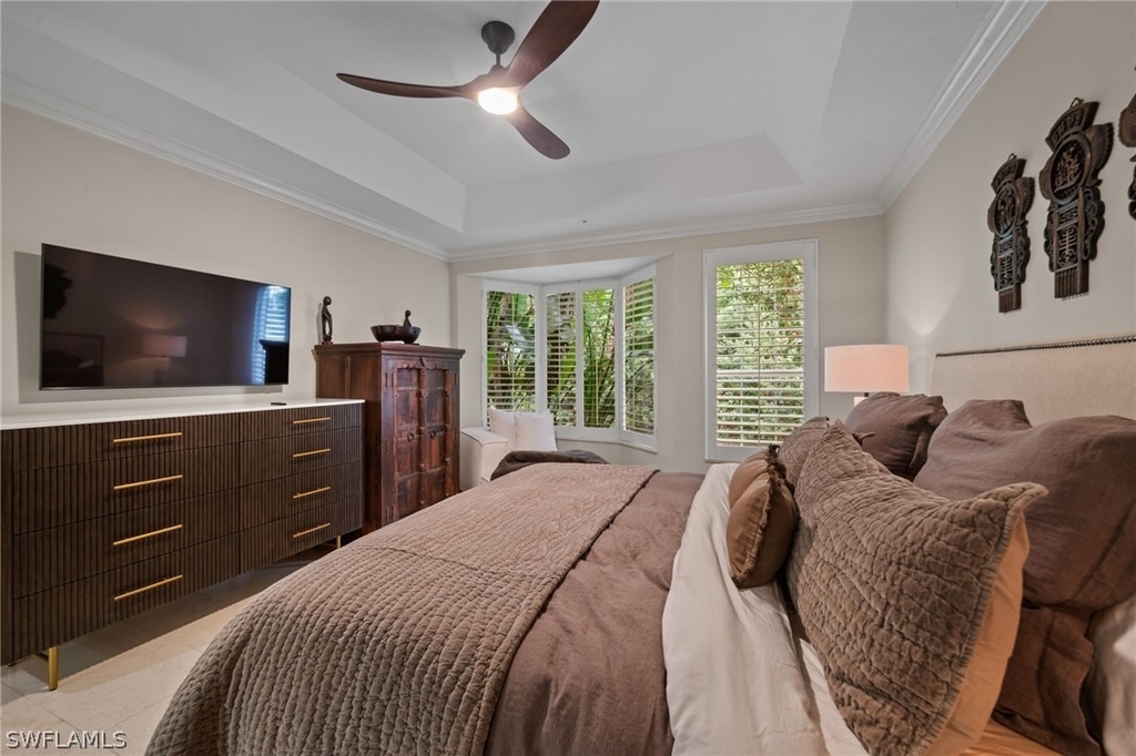 261 Colonade Circle - Photo 17