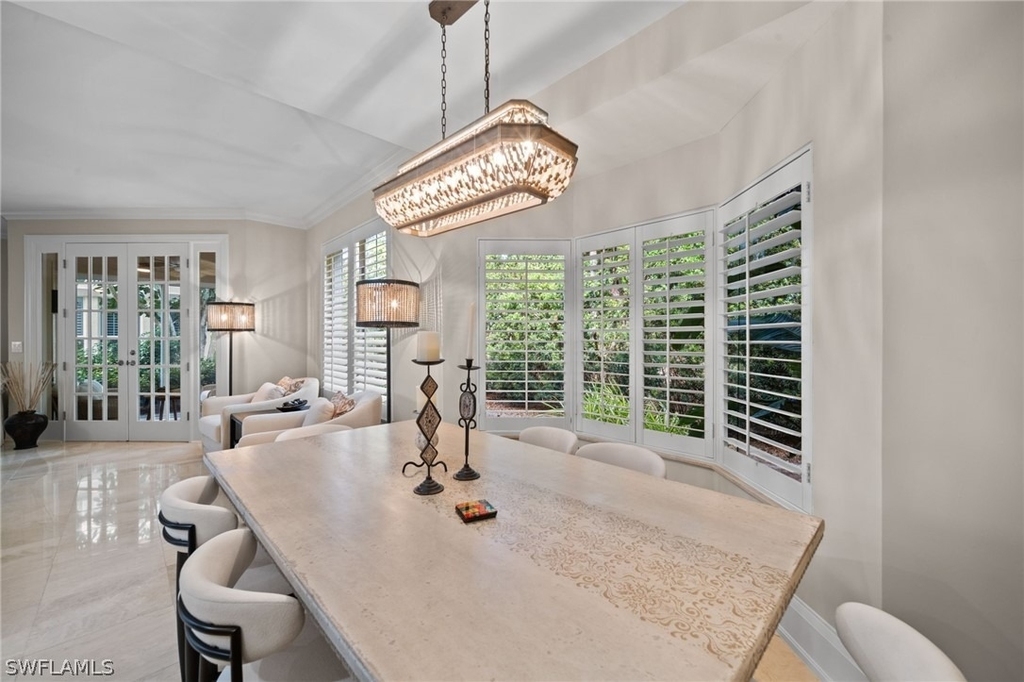 261 Colonade Circle - Photo 8