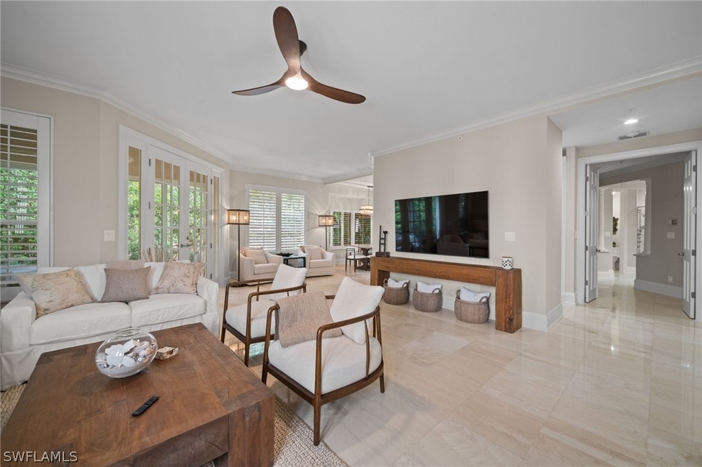 261 Colonade Circle - Photo 5