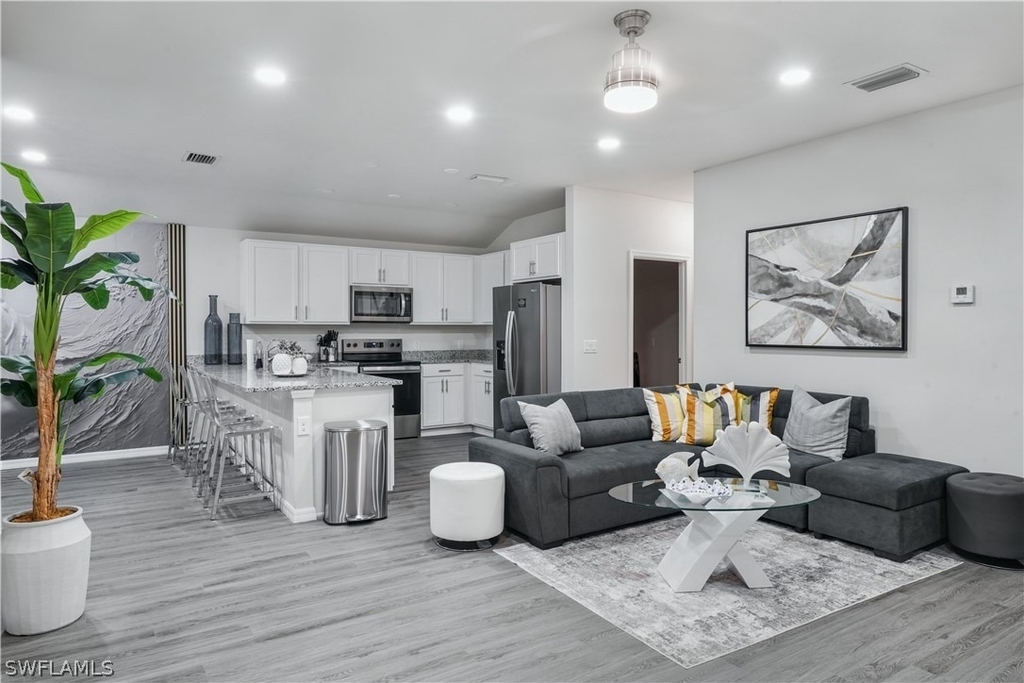 2620 Ne 5 Avenue - Photo 4