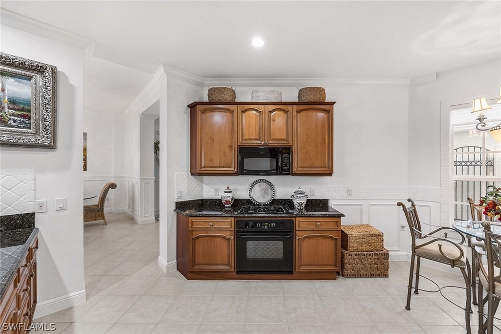 9255 Museo Circle - Photo 10