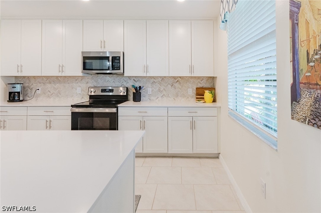 6040 Ellerston Way - Photo 10