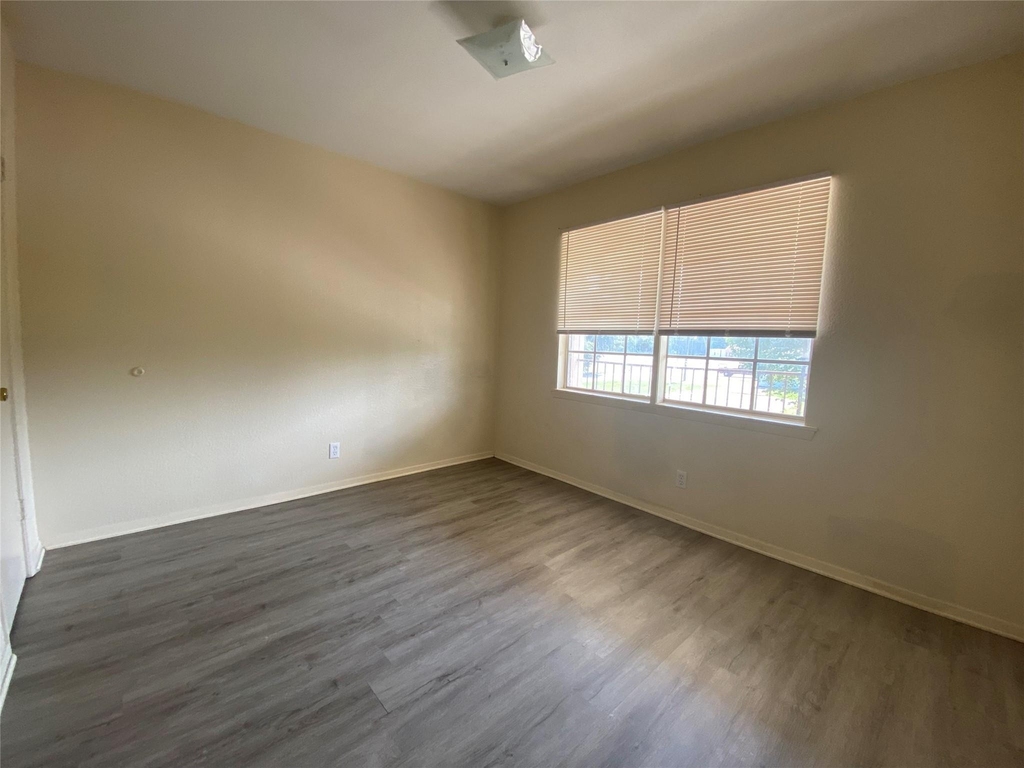 208 Kelly Street - Photo 7