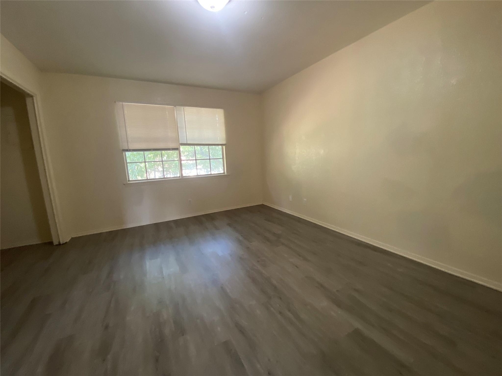 208 Kelly Street - Photo 6