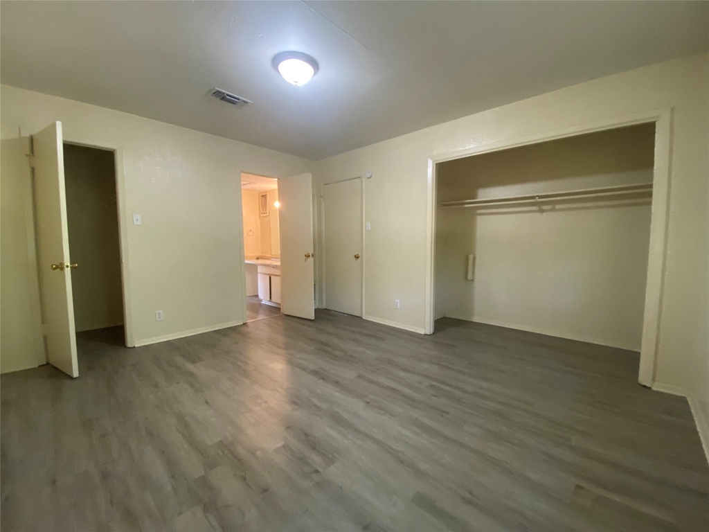 208 Kelly Street - Photo 5