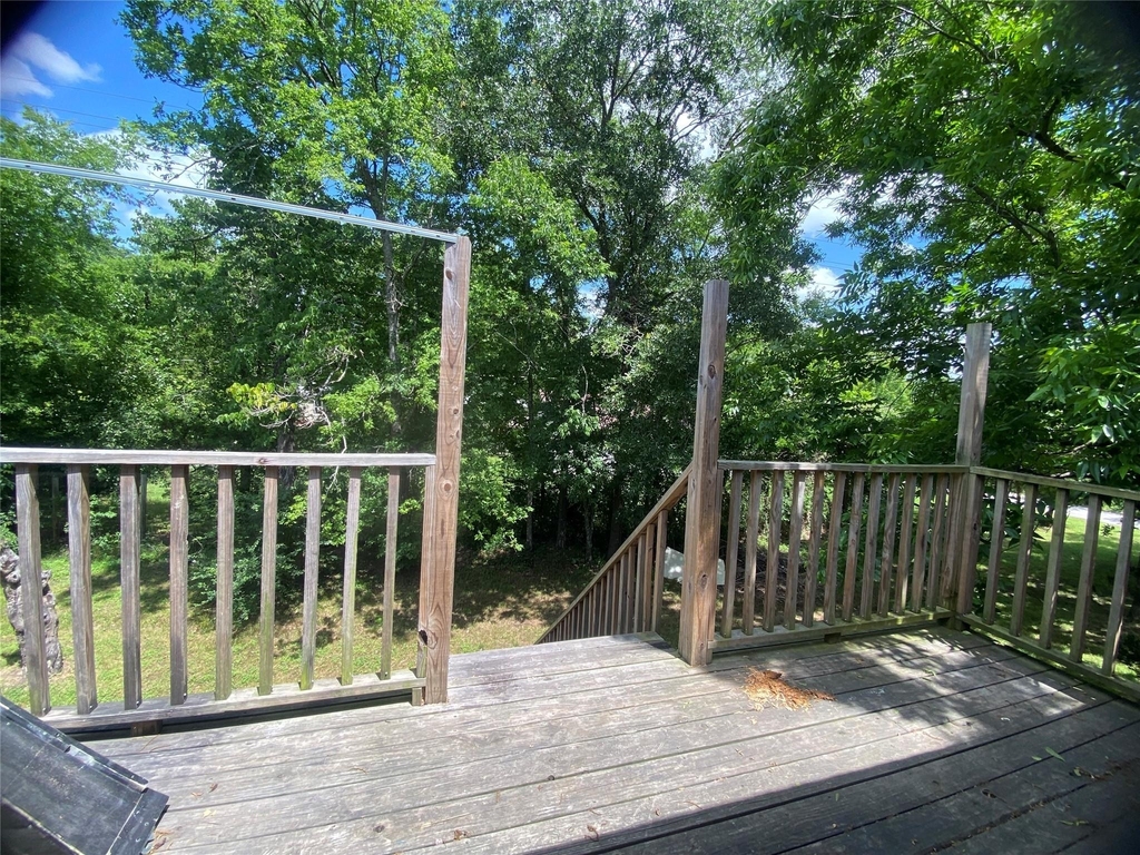 208 Kelly Street - Photo 3
