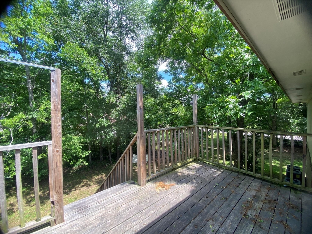 208 Kelly Street - Photo 2