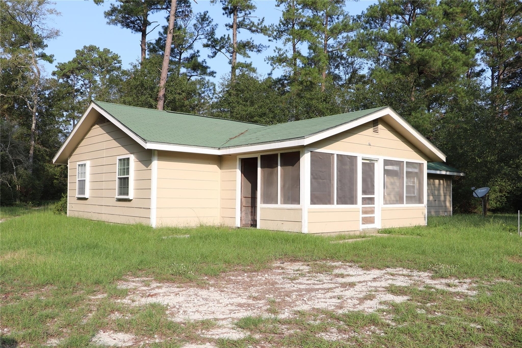 20 White Oak Drive - Photo 0