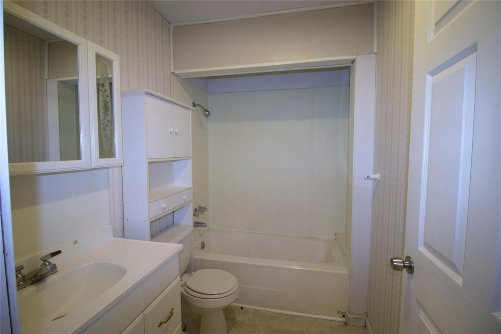 20 White Oak Drive - Photo 11