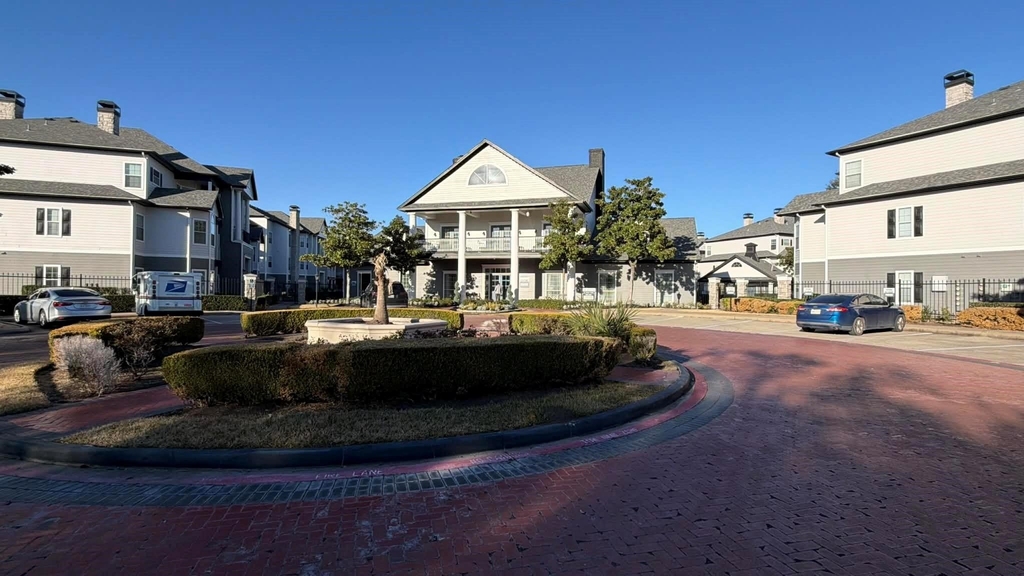 15000 W Airport Boulevard - Photo 4