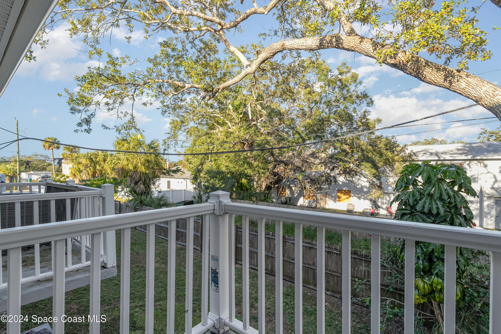 1727 Avocado Avenue - Photo 5