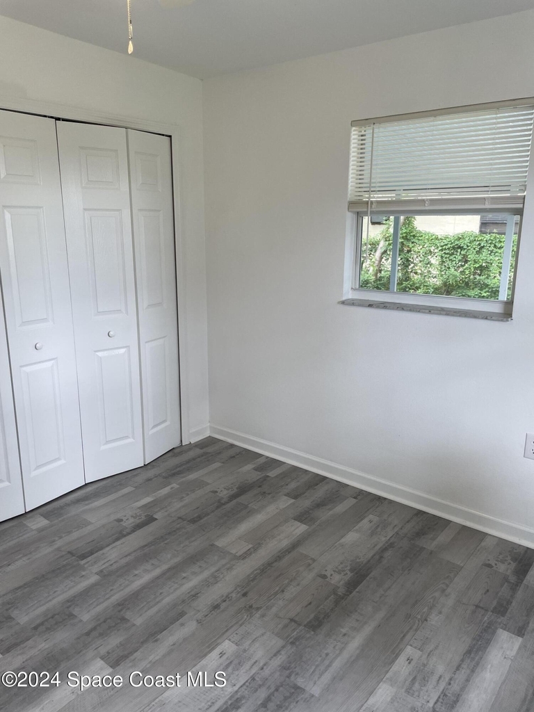 2659 Burns Avenue - Photo 6
