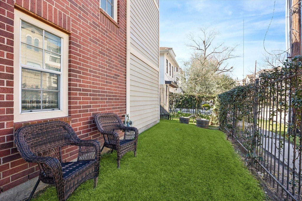 4113 Blossom Street - Photo 15