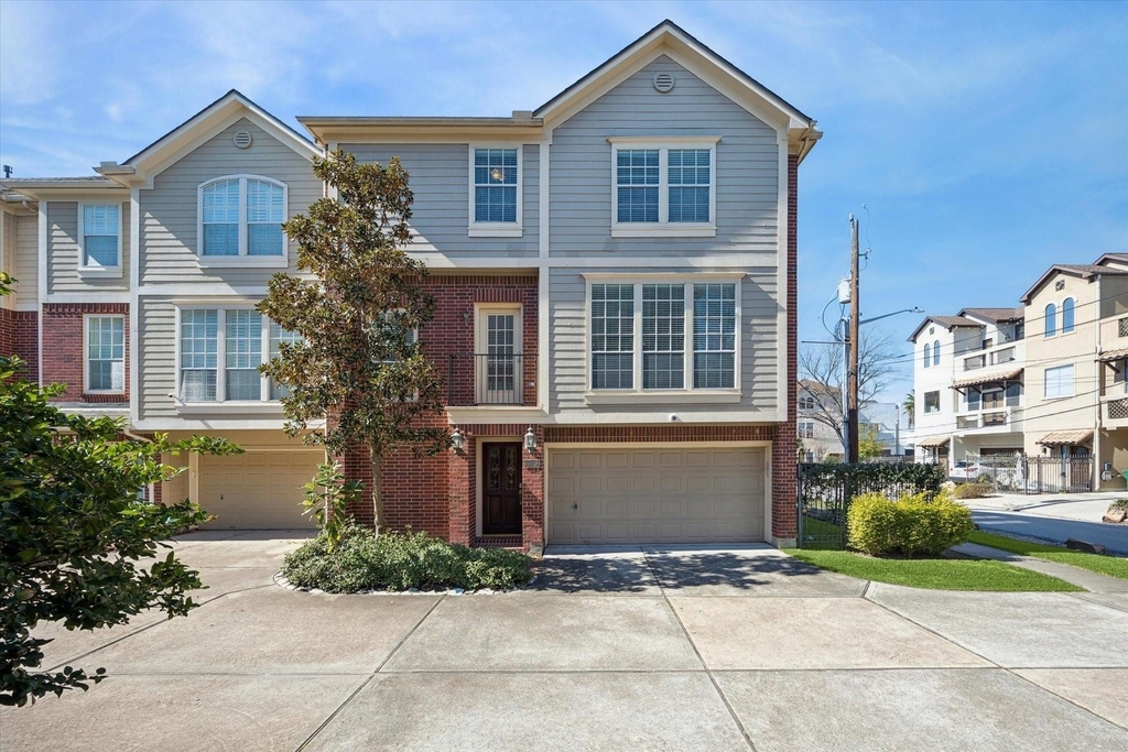 4113 Blossom Street - Photo 0