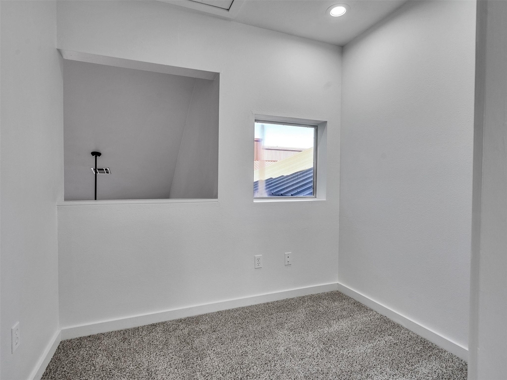 6935 Yellowstone Way Drive - Photo 32