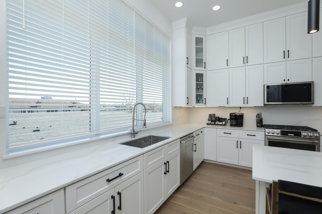 5704 Fairdale Lane - Photo 26