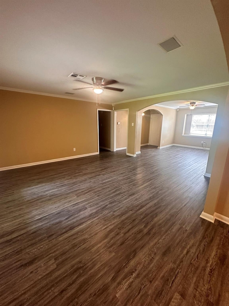5830 Effingham Drive - Photo 16