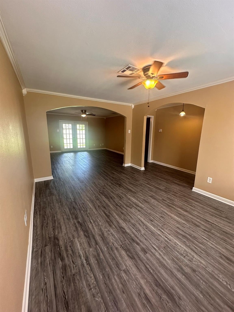 5830 Effingham Drive - Photo 15