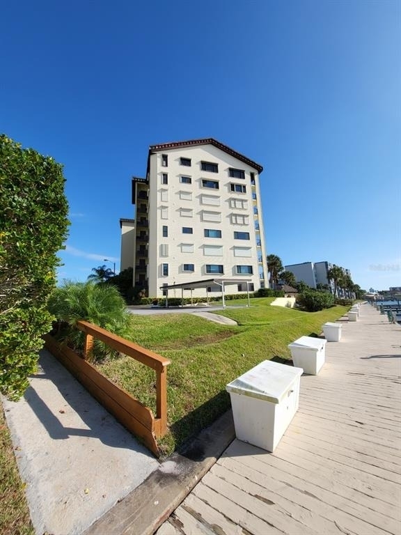 650 Island Way - Photo 18