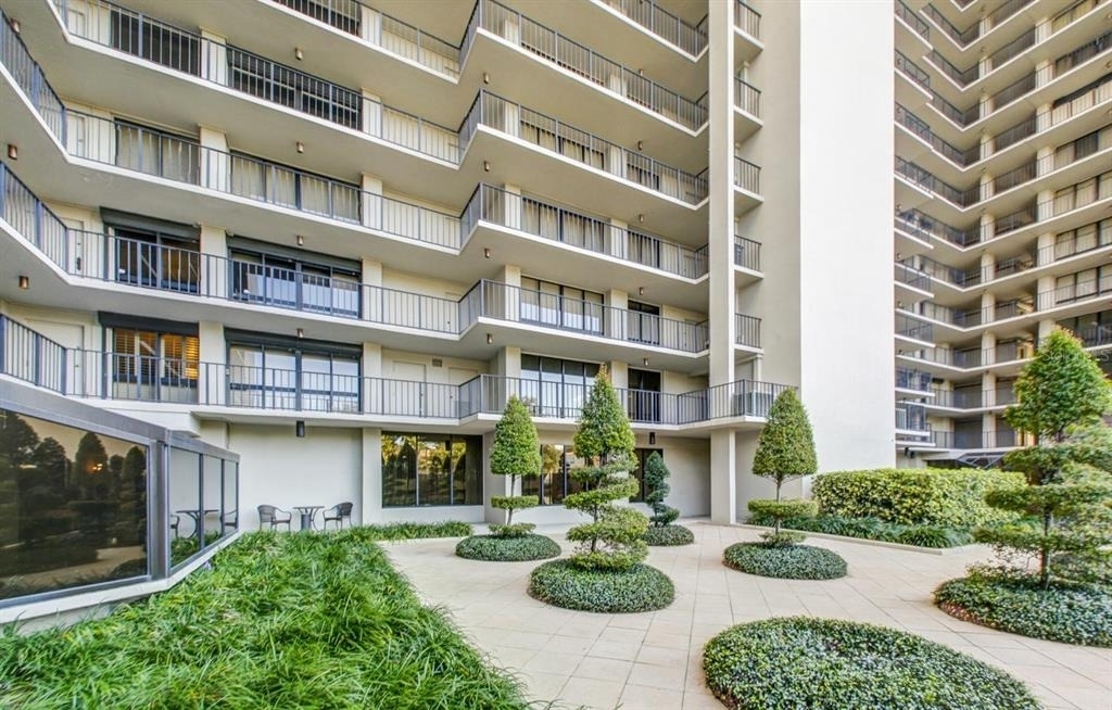 3301 Bayshore Boulevard - Photo 2