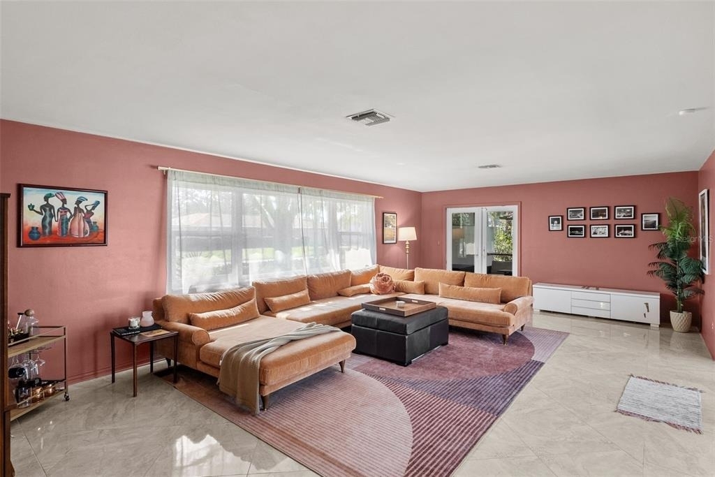 1191 87th Avenue N - Photo 2