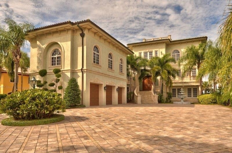 220 Gulf Boulevard - Photo 1
